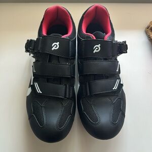 Peloton shoes - like new